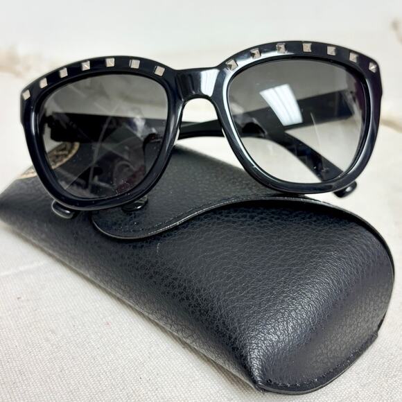 Valentino V677S Rockstud Black Frame Gray Lens Rectangular Sunglasses